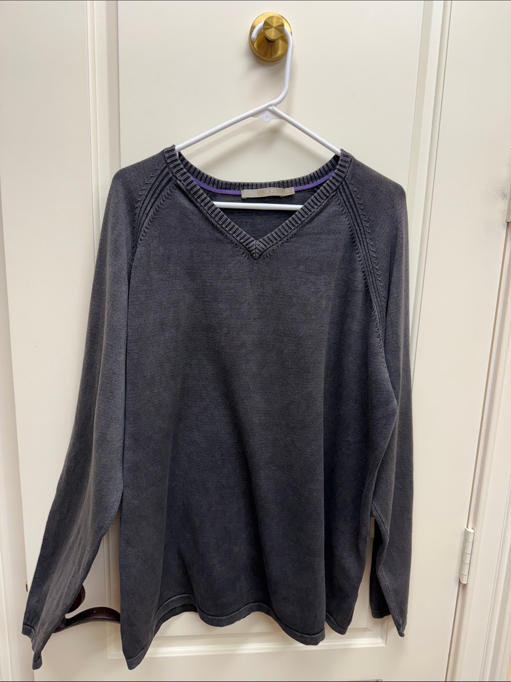 Raffi Men's V-Neck Sweater in Charcoal Gray